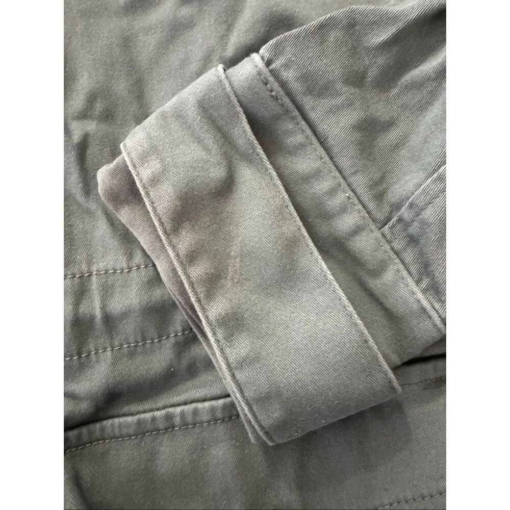 Captain Marvel Jacket Size Small - Picture 4 of 7